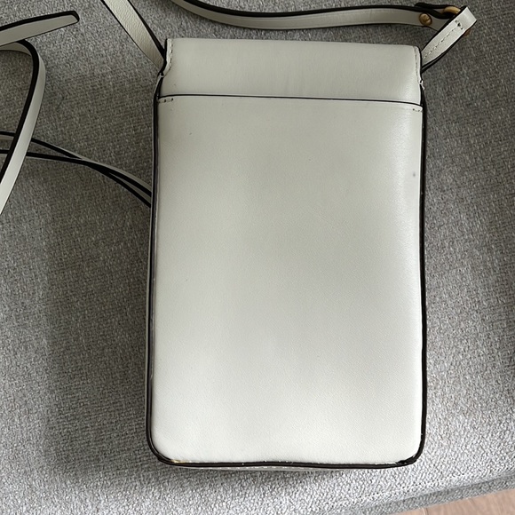 Tory Burch Miller phone case - Picture 4 of 9